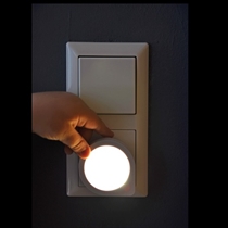 Våge natlampe med sensor fra Brennenstuhl | Tryghed i mørket